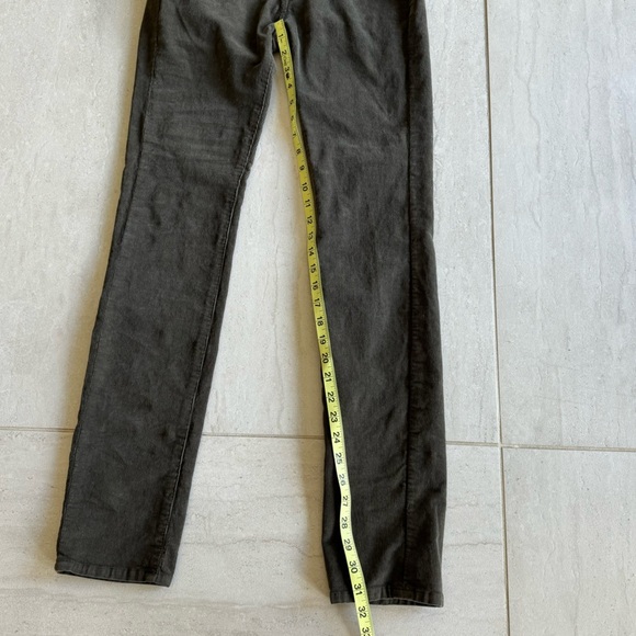 Lucky Brand Charlie Skinny Corduroy Olive Green Pants Size 27 - Picture 7 of 9